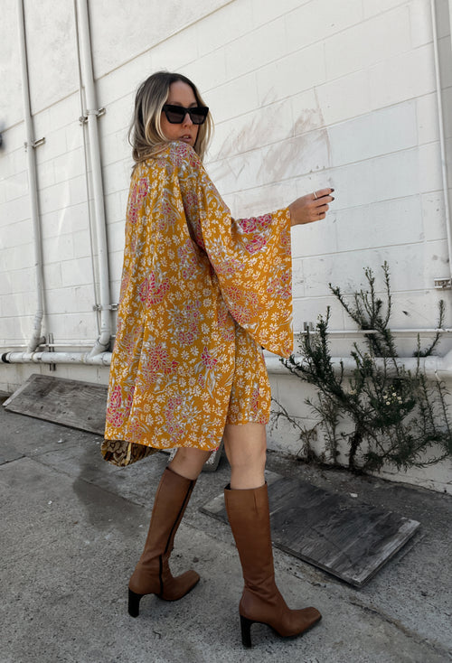Golden Siren Hitchhiker Kimono